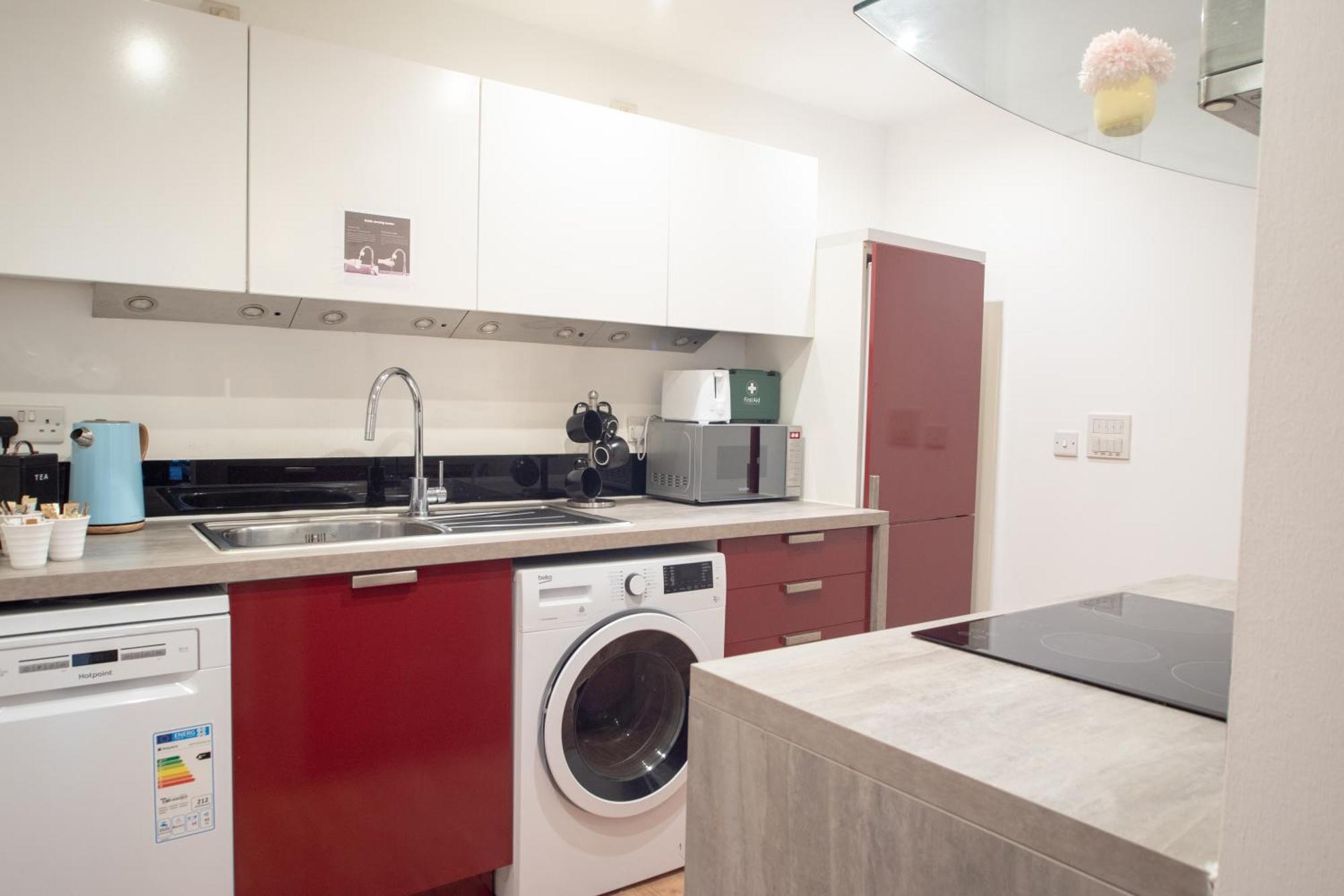 Spacious 1 Bed With Workspace, Coffee & Free Secure Parking Appartement Birmingham